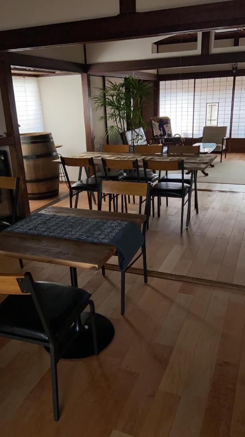 Okiya Guest House & Tapas Bar Kirju Kültér fotó